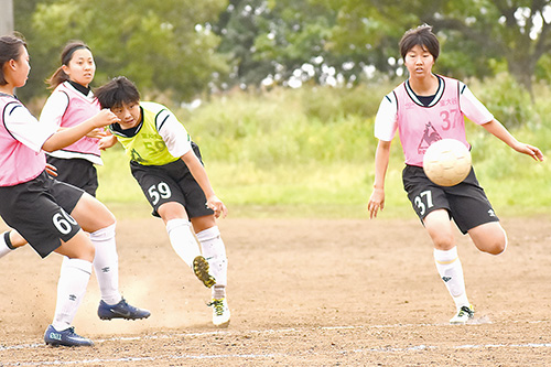 道リーグへ意気込む 大谷室蘭女子サッカー 今季初の公式戦 室蘭民報社 電子版