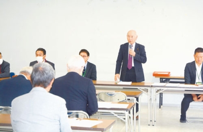 写真：宮坂氏の陣営のみ出席した厚真町長選の立候補予定者説明会