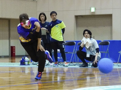 写真：ゴールボール女子でロサンゼルス・パラリンピックを目指す萩原紀佳＝滋賀県守山市