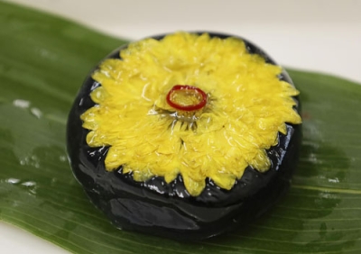 写真：秋田県南部の特産「ナスの花ずし」