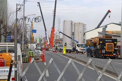 写真：発生から１カ月となった埼玉県八潮市の陥没事故現場周辺＝２８日午前