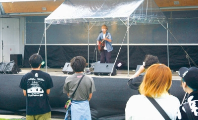 写真:会場を盛り上げたKENTOさんのパフォーマンス