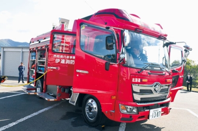 写真:西胆振行政事務組合伊達消防署が更新した水槽付き消防ポンプ車