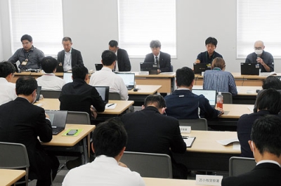 写真:高病原性鳥インフルエンザの発生状況や対策などを確認した幹事会