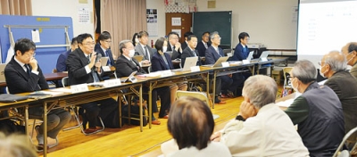 写真:新生地区住民を対象にした地区懇談会
