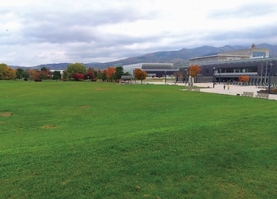 写真:キッチンカーストリートなど民間事業者からさまざまな提案があっただて歴史の杜総合公園