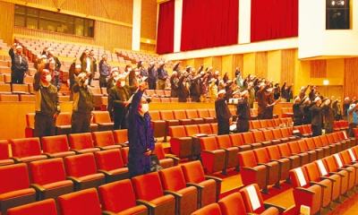 写真:無事故を誓った事故防止総決起大会