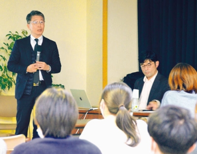 写真:リハビリテーションの未来について語った講演会