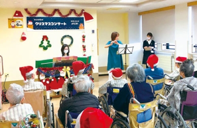 写真:患者の心を癒やすメロディー響くクリスマスコンサート(提供写真)