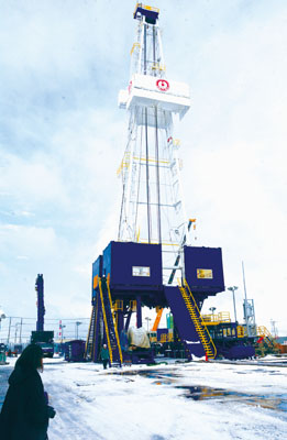 写真:勇払に設置された試掘のための掘削装置