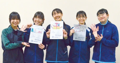 写真:多くの来場を呼びかける合唱チーム部員たち