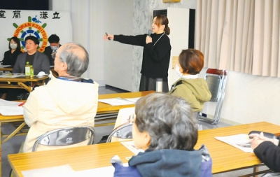写真:認知症予防について学んだ参加者たち