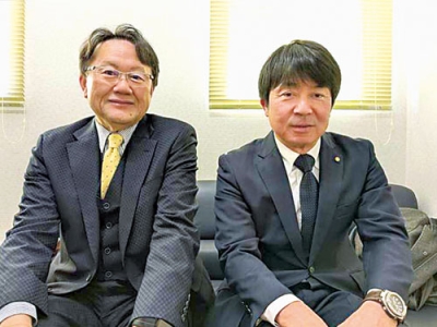 写真:室蘭北ロータリークラブの猪俣英二会長(右)と太田義則幹事