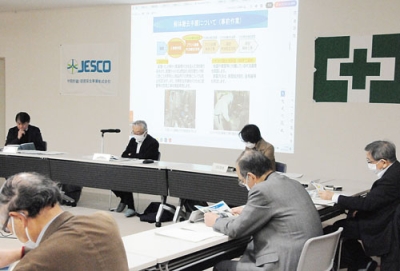 写真:解体撤去スケジュールが示された円卓会議