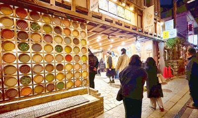 写真:24時間無料で足湯が利用できる下呂温泉の施設(提供写真)