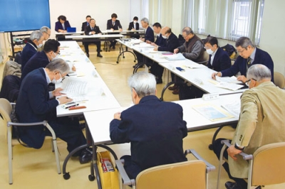 写真:今後の取り組みなどを協議する委員