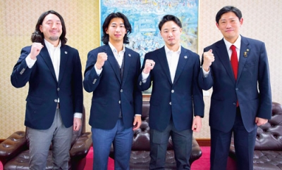 写真:国民スポーツ大会に道代表として出場する(左から)横山、嶋野、阿部の3選手