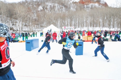 写真:昭和新山国際雪合戦=昨年