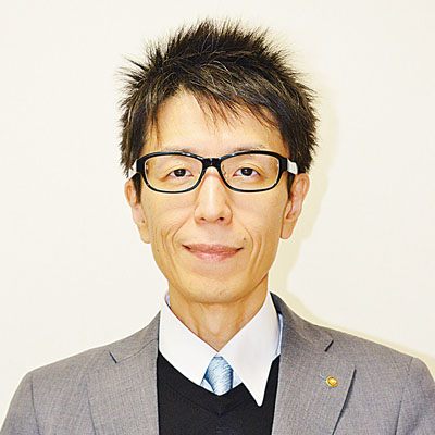 写真:やぎはし・しゅんすけ 2012年入会。会長職は2回目。弁護士法人のぼりべつ法律事務所共同代表。洞爺湖町出身。48歳。