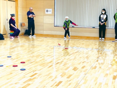 写真:ディスコンを楽しむ参加者(提供写真)