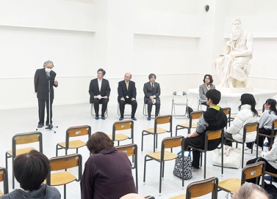 写真:昨年の「野田・永山塾」の開講式