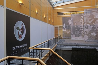 写真:河井寛次郎展が始まった米ニューヨークのジャパン・ソサエティー・ギャラリー=10日(共同)