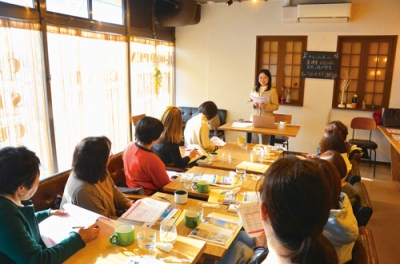 写真:リラックスした雰囲気の中で行われたセミナー