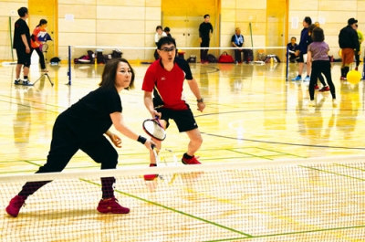 写真:勝利を目指してプレーする選手たち