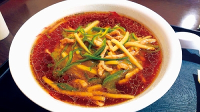 写真:根強いファンが多い「肉絲湯麺」