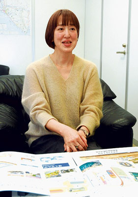 写真:泊発電所3号機の安全対策などについて語る對馬支社長